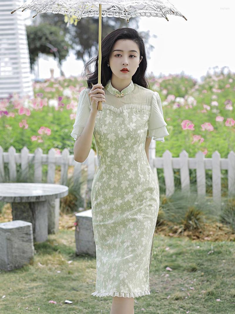 Ethnic Clothing Elegant Mandarin Collar Short Sleeve Embroidery Chiffon Cheongsam Women Sexy Chinese Traditional Handmade Buttons Qipao
Ethnic Clothing Elegant Mandarin Collar Short Sleeve Embroidery Chiffon Cheongsam Women Sexy Chinese Traditional Handmade Buttons Qipao