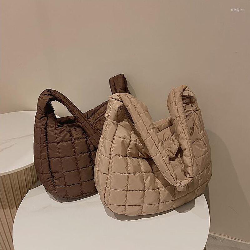 Evening Bags 2023 Winter Fashion Shoulder Handbag Nylon Down Cotton Crossbody For Women Casual Plaid Big Tote, Green
Evening Bags 2023 Winter Fashion Shoulder Handbag Nylon Down Cotton Crossbody For Women Casual Plaid Big Tote, Green