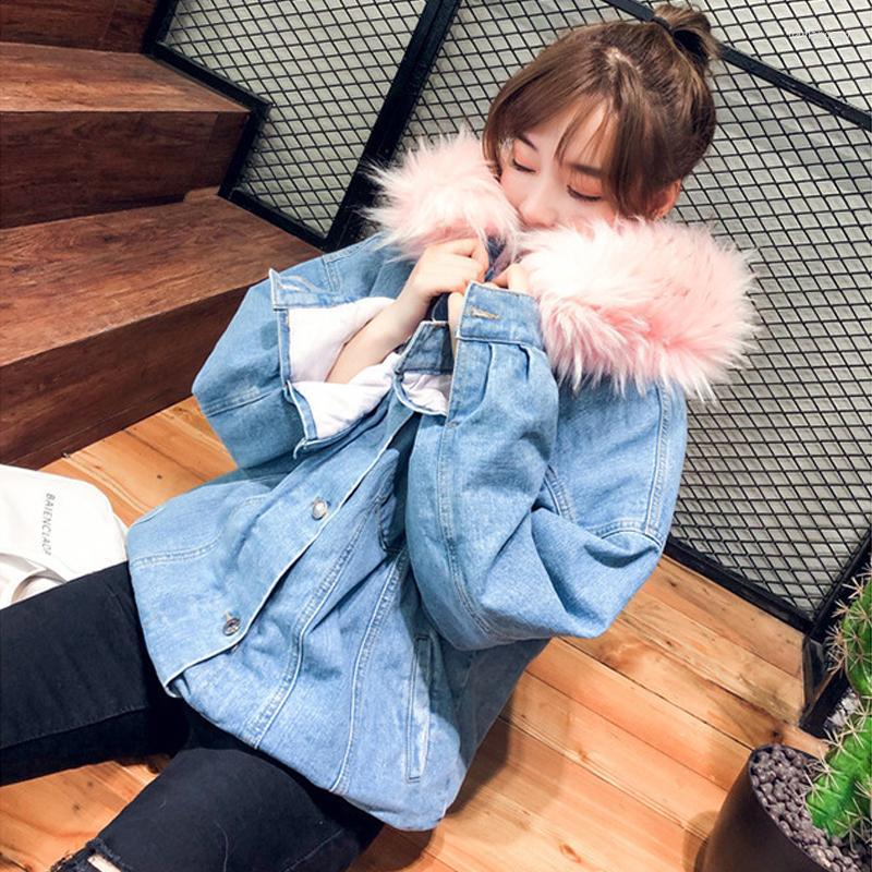 Women's Jackets Women's 2023 Thick Faux Fur Collar Denim Jacket Women Winter Hooded Warm Jean Student Basic Short Parkas Female Bomber
Women's Jackets Women's 2023 Thick Faux Fur Collar Denim Jacket Women Winter Hooded Warm Jean Student Basic Short Parkas Female Bomber
