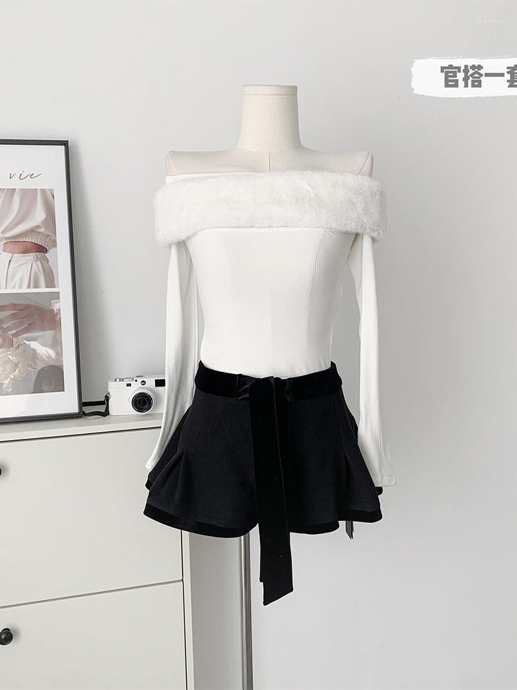 Women' T Shirts White Color Plush Patchwork Women Slim Tee Autumn Winter Slash Neck T-shirt Off Shoulder Simple Clothes Female French
Women' T Shirts White Color Plush Patchwork Women Slim Tee Autumn Winter Slash Neck T-shirt Off Shoulder Simple Clothes Female French
