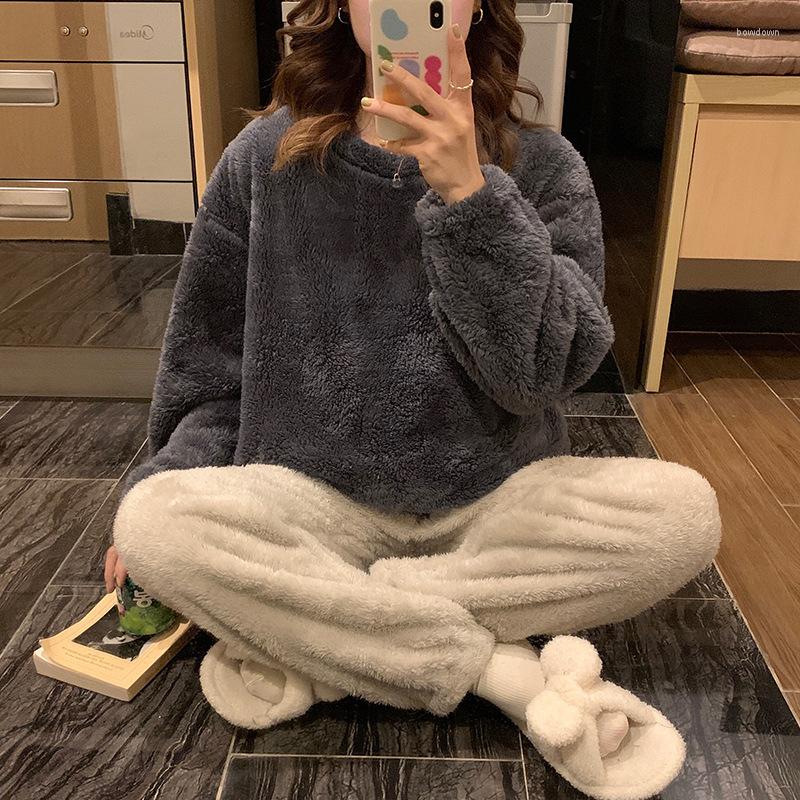 Women's Sleepwear Women Flannel O-Neck Pajamas Set Winter Warm 2PCS Solid Color Nightwear Female Pijamas Suit Coral Fleece Loungewear, Green1
Women's Sleepwear Women Flannel O-Neck Pajamas Set Winter Warm 2PCS Solid Color Nightwear Female Pijamas Suit Coral Fleece Loungewear, Green1