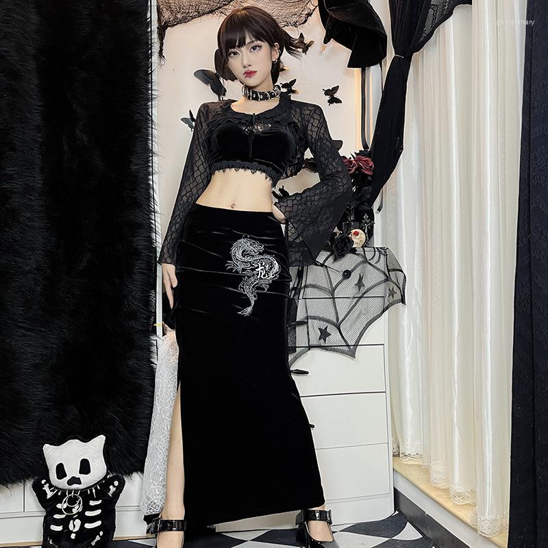 Skirts Gothic Summer Black Midi Skirt Women Lolita Streetwear Velvet Embroidery Sexy High Waist Elegant Club Party
Skirts Gothic Summer Black Midi Skirt Women Lolita Streetwear Velvet Embroidery Sexy High Waist Elegant Club Party