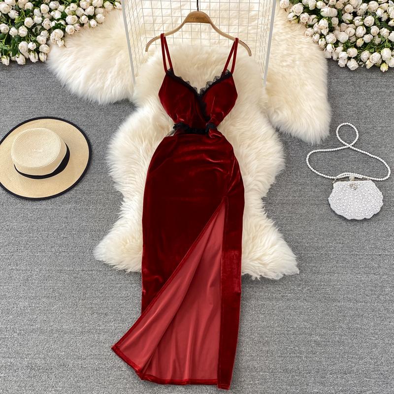 Casual Dresses Sexy Lace Spliced V-neck Spaghetti Strap Velvet Dress Women Fashion See Through Mesh Patchwork High Split Evening Party, Black
Casual Dresses Sexy Lace Spliced V-neck Spaghetti Strap Velvet Dress Women Fashion See Through Mesh Patchwork High Split Evening Party, Black