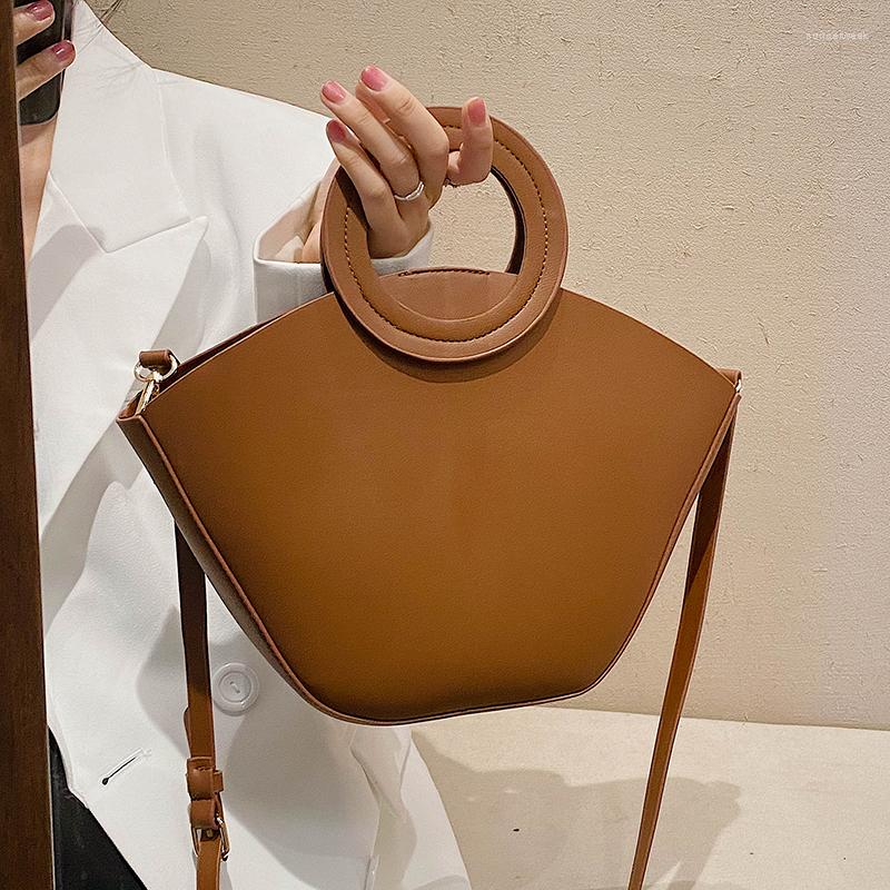 Evening Bags High-end Foreign Style Personality Handbag 2023 Summer Fashion All-match Women's Designer Messenger Retro Bucket Bag, Black
Evening Bags High-end Foreign Style Personality Handbag 2023 Summer Fashion All-match Women's Designer Messenger Retro Bucket Bag, Black
