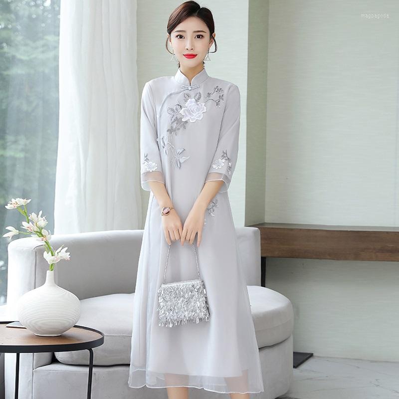 Ethnic Clothing Women Cheongsam Improved Dress Retro Elegant Embroider Long Dresses Floral Party Chinese Qipao Female 12469
Ethnic Clothing Women Cheongsam Improved Dress Retro Elegant Embroider Long Dresses Floral Party Chinese Qipao Female 12469