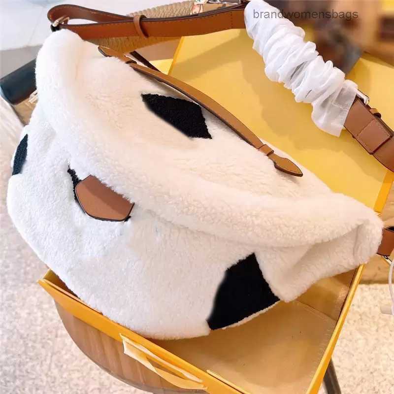 Winter Teddy Waist Bag Designer Bum Bag For Womens Men Fashion Lambswool Crossbody Shoulder Bags Fluffy Bumbag Luxury Fannypack Purses brandwomensbags, Black
Winter Teddy Waist Bag Designer Bum Bag For Womens Men Fashion Lambswool Crossbody Shoulder Bags Fluffy Bumbag Luxury Fannypack Purses brandwomensbags, Black