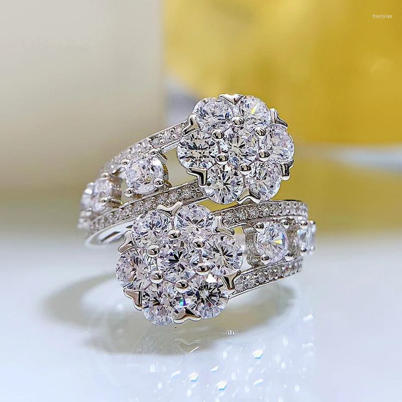 Cluster Rings 925 Sterling Silver Sparkling Full High Carbon Diamond Flower Ring Ladies Wedding Party Premium Jewelry Wholesale
Cluster Rings 925 Sterling Silver Sparkling Full High Carbon Diamond Flower Ring Ladies Wedding Party Premium Jewelry Wholesale
