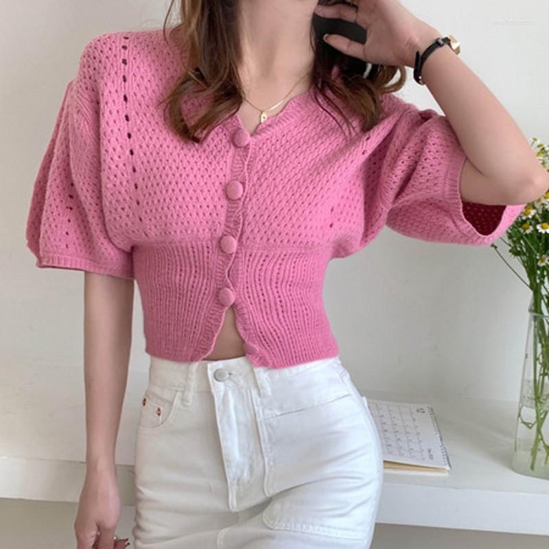 Women's Knits 2023 Summer High-quality Korean Style Gentle Temperament V-neck Single-Breasted Short Hollow Puff Sleeve Knitted Top, Picture shown
Women's Knits 2023 Summer High-quality Korean Style Gentle Temperament V-neck Single-Breasted Short Hollow Puff Sleeve Knitted Top, Picture shown