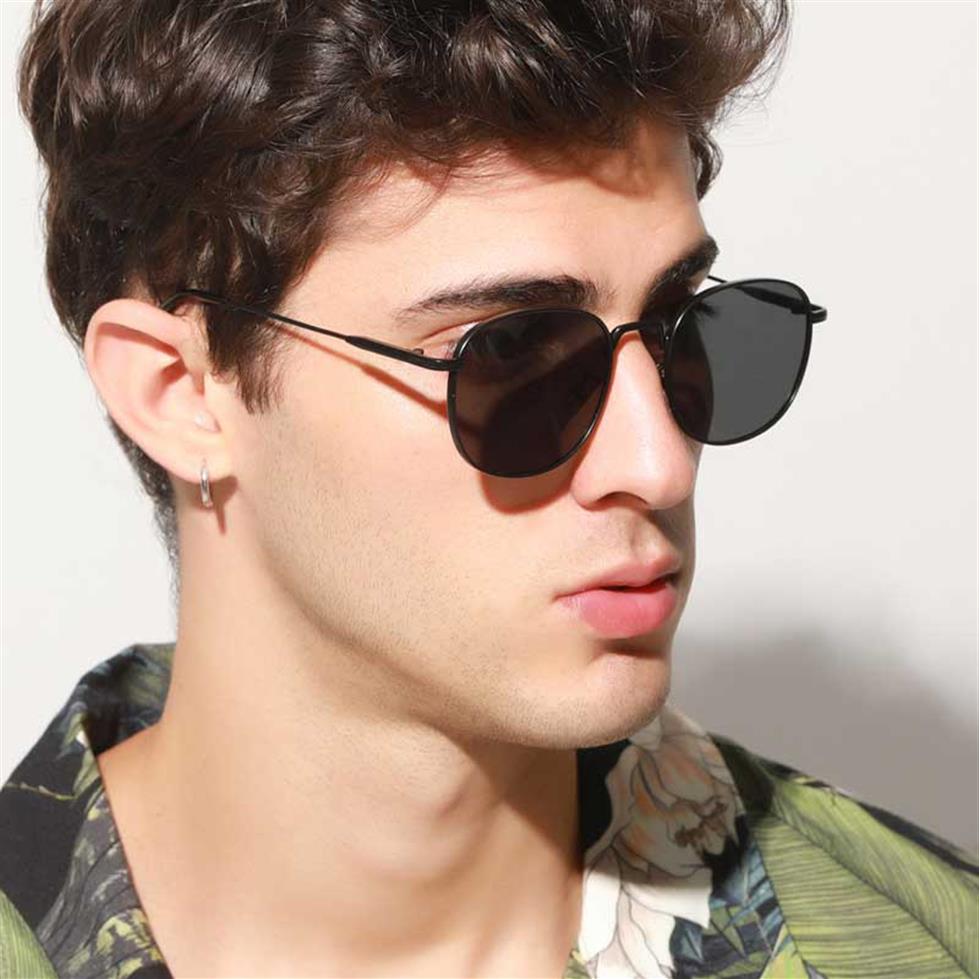 Brand Polarized ray Sunglasses for Women Men Metal-frame ban designers UV400 Eyewear Sun Glasses Retro frame designer With Bag and2575
Brand Polarized ray Sunglasses for Women Men Metal-frame ban designers UV400 Eyewear Sun Glasses Retro frame designer With Bag and2575
