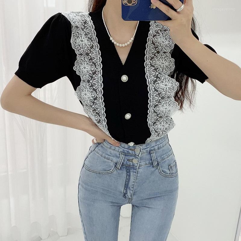 Women's Knits Korean Chic Pearl Button Lace Stitched Cardigan Sweater Top Female Patchwork V-neck Casual Shirts Blusa Feminina Woman, White
Women's Knits Korean Chic Pearl Button Lace Stitched Cardigan Sweater Top Female Patchwork V-neck Casual Shirts Blusa Feminina Woman, White