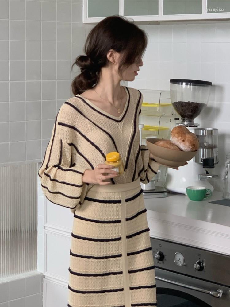 Work Dresses Women Wear Suits Knitted Thin Sweaters High Waist Fashion Skirts Autumn 2023 OL Office Lady Slim Two Pieces Sets, Photo
Work Dresses Women Wear Suits Knitted Thin Sweaters High Waist Fashion Skirts Autumn 2023 OL Office Lady Slim Two Pieces Sets, Photo