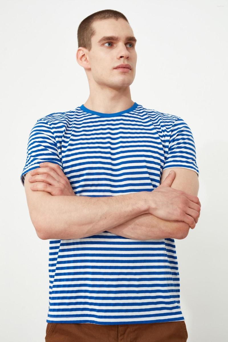Men' T Shirts Trendyol Men ' Regular Fit Cycling Neck Short-Sleeve Printed T-Shirt TMNSS21TS1906, Blue
Men' T Shirts Trendyol Men ' Regular Fit Cycling Neck Short-Sleeve Printed T-Shirt TMNSS21TS1906, Blue