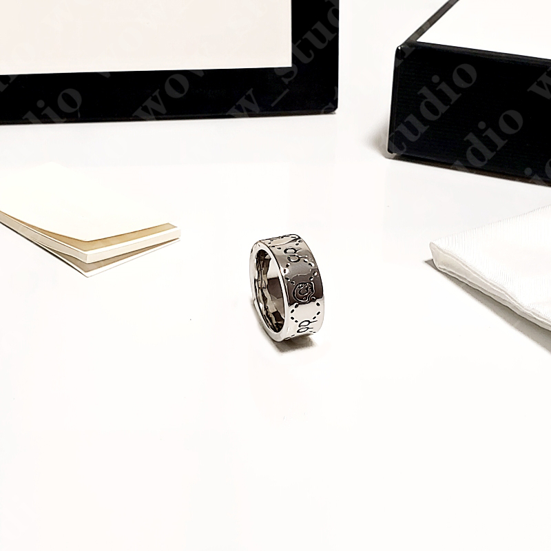 Classic Luxury Brass Vintage G Ring Designer Letter Snake Flower Skull Men's and Women's Rings Fashion Jewelry Birthday Gift
Classic Luxury Brass Vintage G Ring Designer Letter Snake Flower Skull Men's and Women's Rings Fashion Jewelry Birthday Gift