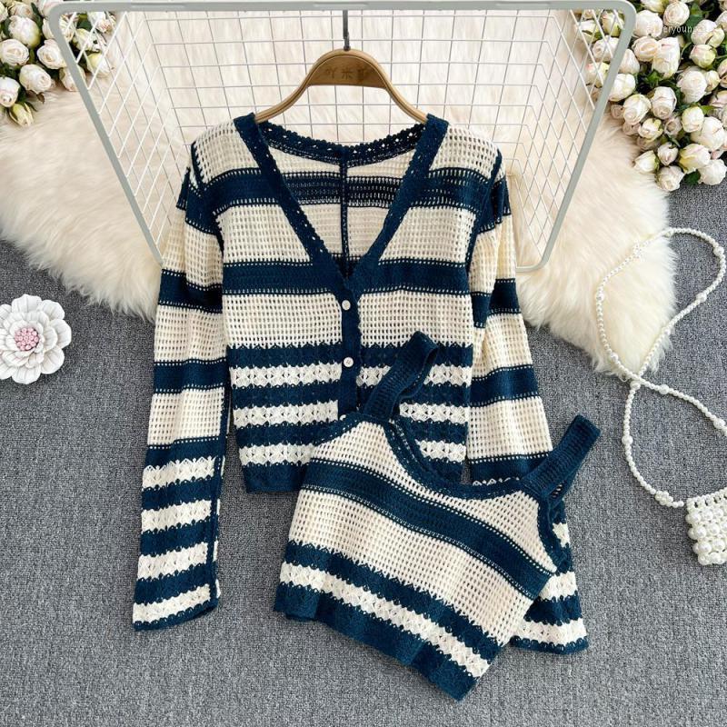 Women's Knits 2023 Spring Fashion Women Striped Sweater Long Sleeve Crochet Knit Coat Suspender Vest Ladies Versatile Casual Cardigan Set
Women's Knits 2023 Spring Fashion Women Striped Sweater Long Sleeve Crochet Knit Coat Suspender Vest Ladies Versatile Casual Cardigan Set