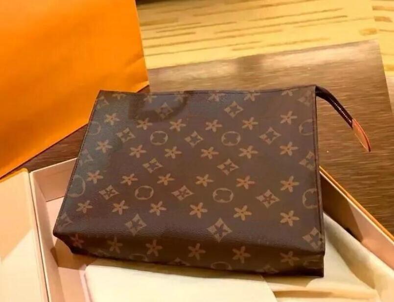 designer Travel Toiletry Cosmetic Bags Toilet 26 CM Beauty Case Wash Bag Women Clutch Canvas Leather Purse Crossbody handbag, Brown flower
designer Travel Toiletry Cosmetic Bags Toilet 26 CM Beauty Case Wash Bag Women Clutch Canvas Leather Purse Crossbody handbag, Brown flower