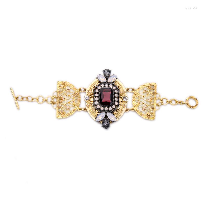 Link Bracelets Bulk Price Symmetrical Gold Color Hollow Bracelet Rhinestone P Fashion Jewelry For Women
Link Bracelets Bulk Price Symmetrical Gold Color Hollow Bracelet Rhinestone P Fashion Jewelry For Women