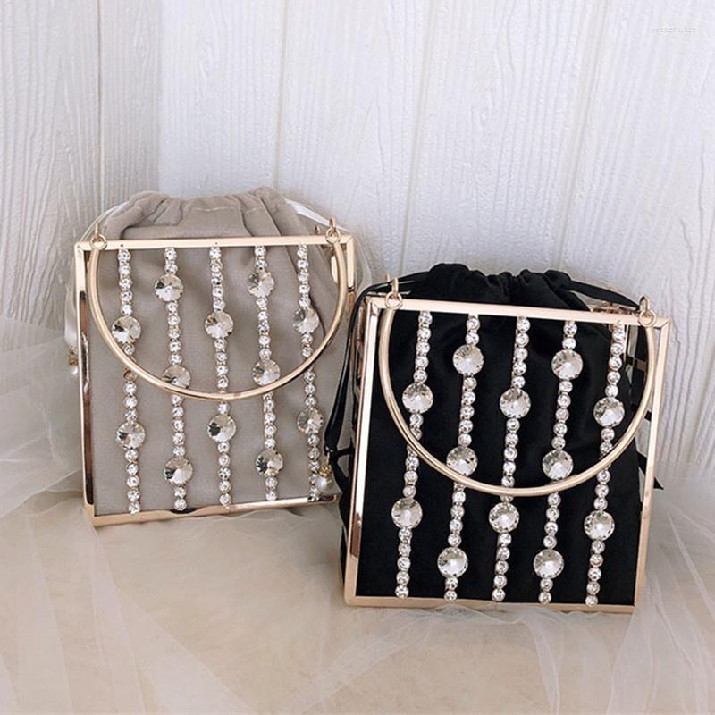Evening Bags Hollow Out Women Shoulder Bag Diamond Crossbody Metal Cages Wedding Party Handbag Clutch, Black
Evening Bags Hollow Out Women Shoulder Bag Diamond Crossbody Metal Cages Wedding Party Handbag Clutch, Black