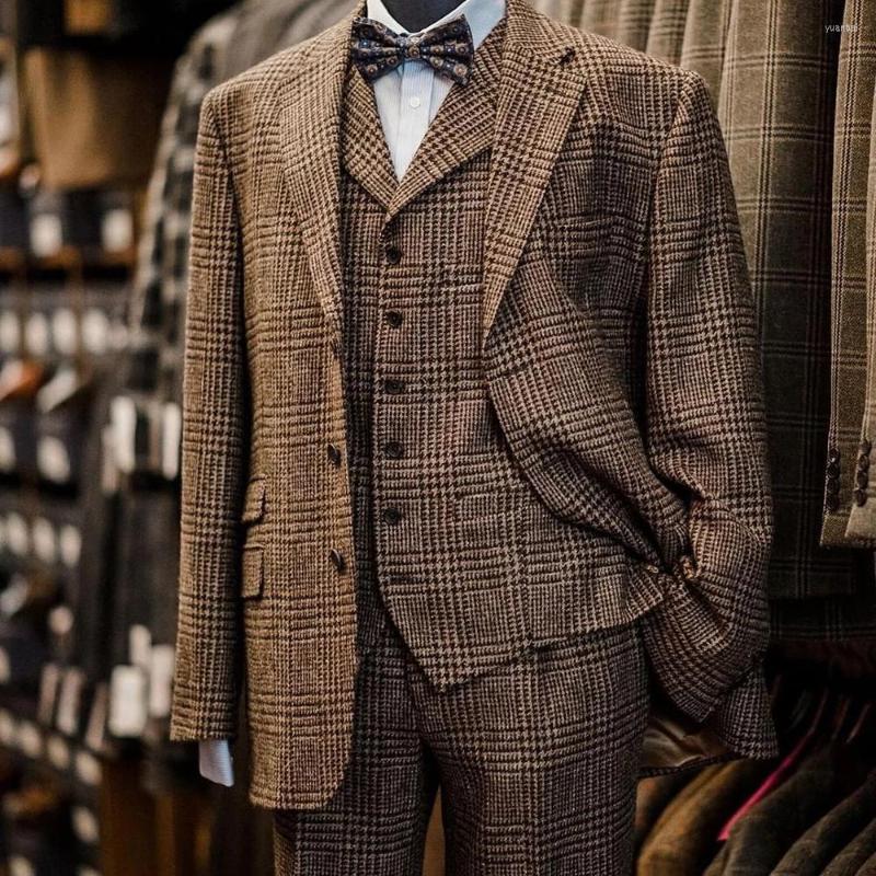 Men's Suits Winter Plaid Check Mens 3 Pieces British Style Business Brown Groom Wear Blazer Vest Pants Wedding Tuxedo Tailor-Made, Khaki
Men's Suits Winter Plaid Check Mens 3 Pieces British Style Business Brown Groom Wear Blazer Vest Pants Wedding Tuxedo Tailor-Made, Khaki