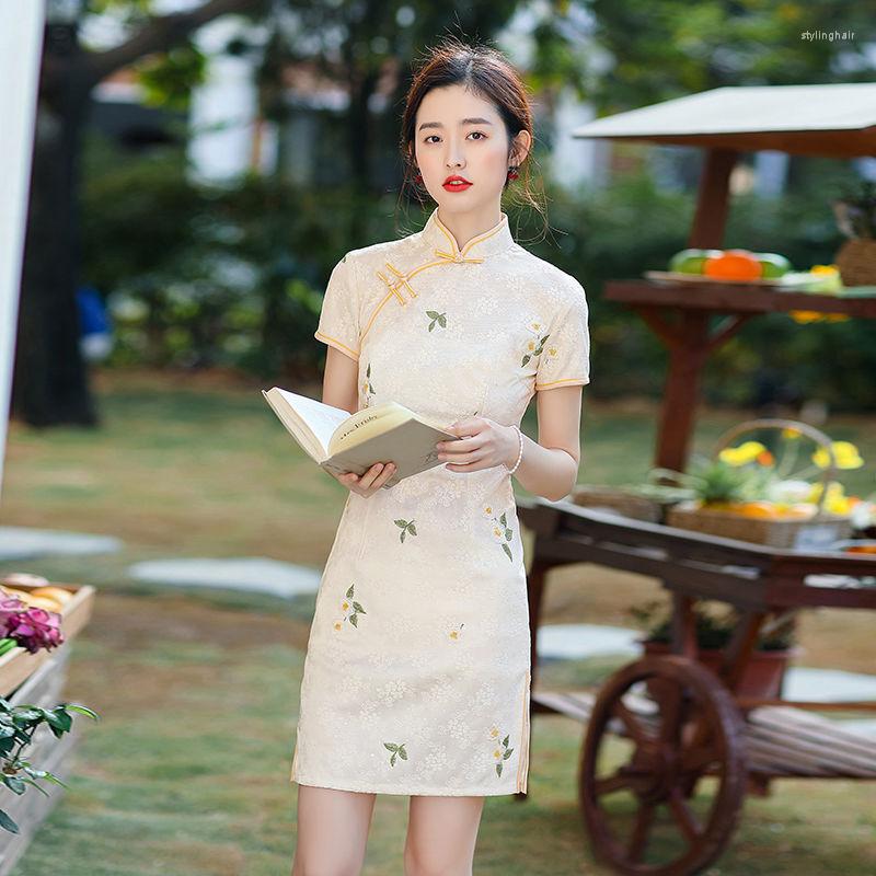 Ethnic Clothing Chinese Style Traditional Cheongsams Dress For Ladies Lace Vintage Elegant Embroidered Qipao Dresses Women Chic Party
Ethnic Clothing Chinese Style Traditional Cheongsams Dress For Ladies Lace Vintage Elegant Embroidered Qipao Dresses Women Chic Party
