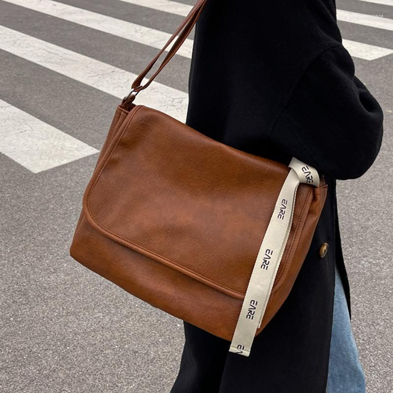 Evening Bags Vintage Women Shoulder Texture PU Leather Messenger Bag High Capacity Travel Handbag Female Retro Brown Roomy Crossbody, Black
Evening Bags Vintage Women Shoulder Texture PU Leather Messenger Bag High Capacity Travel Handbag Female Retro Brown Roomy Crossbody, Black