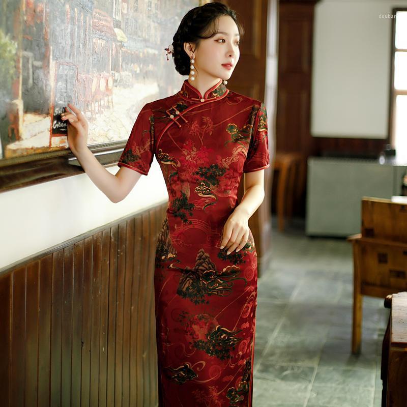 Ethnic Clothing Summer Oriental Short Sleeve Mandarin Collar Cheongsam Improved Elegant Retro Red Printed Qipao
Ethnic Clothing Summer Oriental Short Sleeve Mandarin Collar Cheongsam Improved Elegant Retro Red Printed Qipao