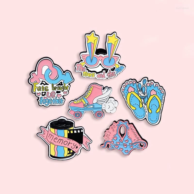 Brooches Pink Girl Series Metal Enamel Pin Sexy Swimsuit Slippers Star Skates Memory Film Brooch Girls Summer Badge Accessories
Brooches Pink Girl Series Metal Enamel Pin Sexy Swimsuit Slippers Star Skates Memory Film Brooch Girls Summer Badge Accessories