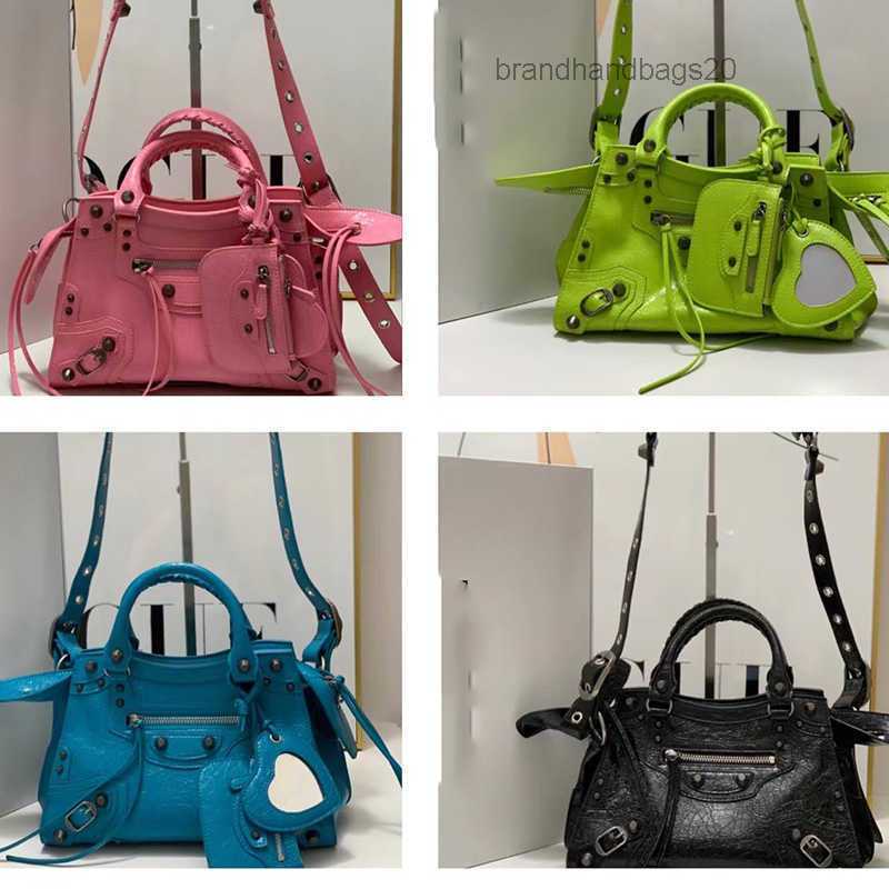 Women Motorcycle bag shoulder Bags luxury Designers Genuine leather crossbody clutch wallet purse Cool Classic city handbags brandhandbags20, Blue
Women Motorcycle bag shoulder Bags luxury Designers Genuine leather crossbody clutch wallet purse Cool Classic city handbags brandhandbags20, Blue