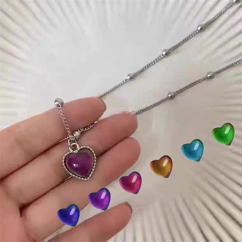 Pendant Necklaces Colorful Changing Mood Heart For Women Girl Temperature Control Clavicle Chain Necklace Fashion Jewelry Gift
Pendant Necklaces Colorful Changing Mood Heart For Women Girl Temperature Control Clavicle Chain Necklace Fashion Jewelry Gift