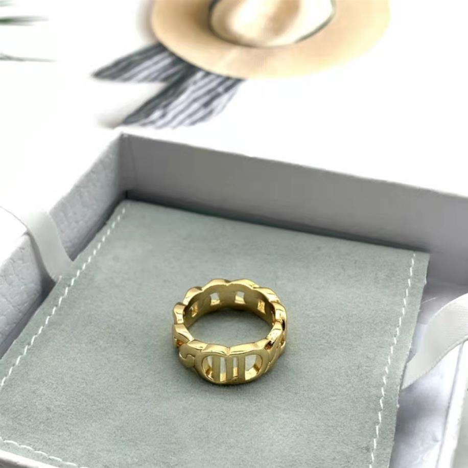Luxurys fashion designers womens ring sky star rings shiny high quality leisure versatile engagement party gift box good nice249o
Luxurys fashion designers womens ring sky star rings shiny high quality leisure versatile engagement party gift box good nice249o
