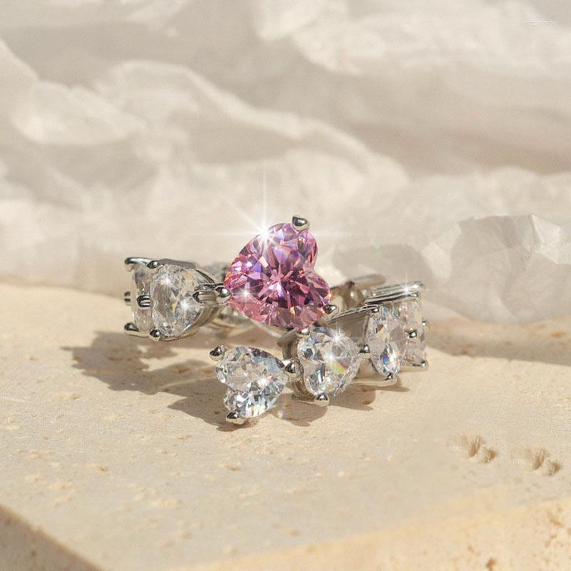 Wedding Rings Fashion Pink Heart White AAAbling Zircon Jewelry Engagement For Women Valentine's Day Ball Party Accessories Gifts
Wedding Rings Fashion Pink Heart White AAAbling Zircon Jewelry Engagement For Women Valentine's Day Ball Party Accessories Gifts