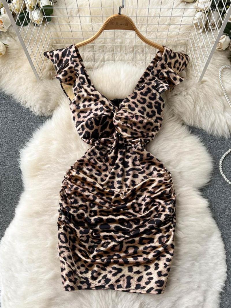 Casual Dresses Sexy Leopard Print Mini Party Dress For Women Fashion Summer Twist V-neck Slim High Waist Folds Bodycon Club Satin Vestido, Black
Casual Dresses Sexy Leopard Print Mini Party Dress For Women Fashion Summer Twist V-neck Slim High Waist Folds Bodycon Club Satin Vestido, Black