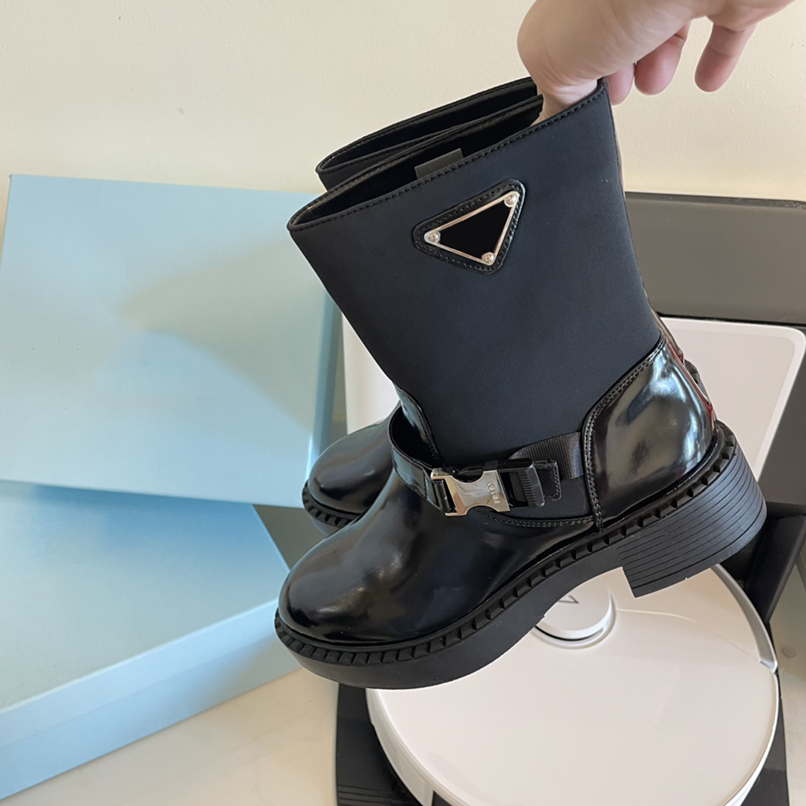 designer boots women black leather fashion shoes classic inverted triangle womens martin high ankle boot with warm wool autumn winter shoe P7-2, Black-4
designer boots women black leather fashion shoes classic inverted triangle womens martin high ankle boot with warm wool autumn winter shoe P7-2, Black-4