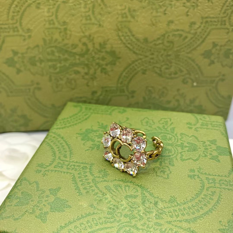 High Classic 18K Gold Plated Rings Designer Double g Earring Luxury Geometric Crystal Heart-shaped Couple Band Ring for Woman Wedding Birthday Party Gifts
High Classic 18K Gold Plated Rings Designer Double g Earring Luxury Geometric Crystal Heart-shaped Couple Band Ring for Woman Wedding Birthday Party Gifts