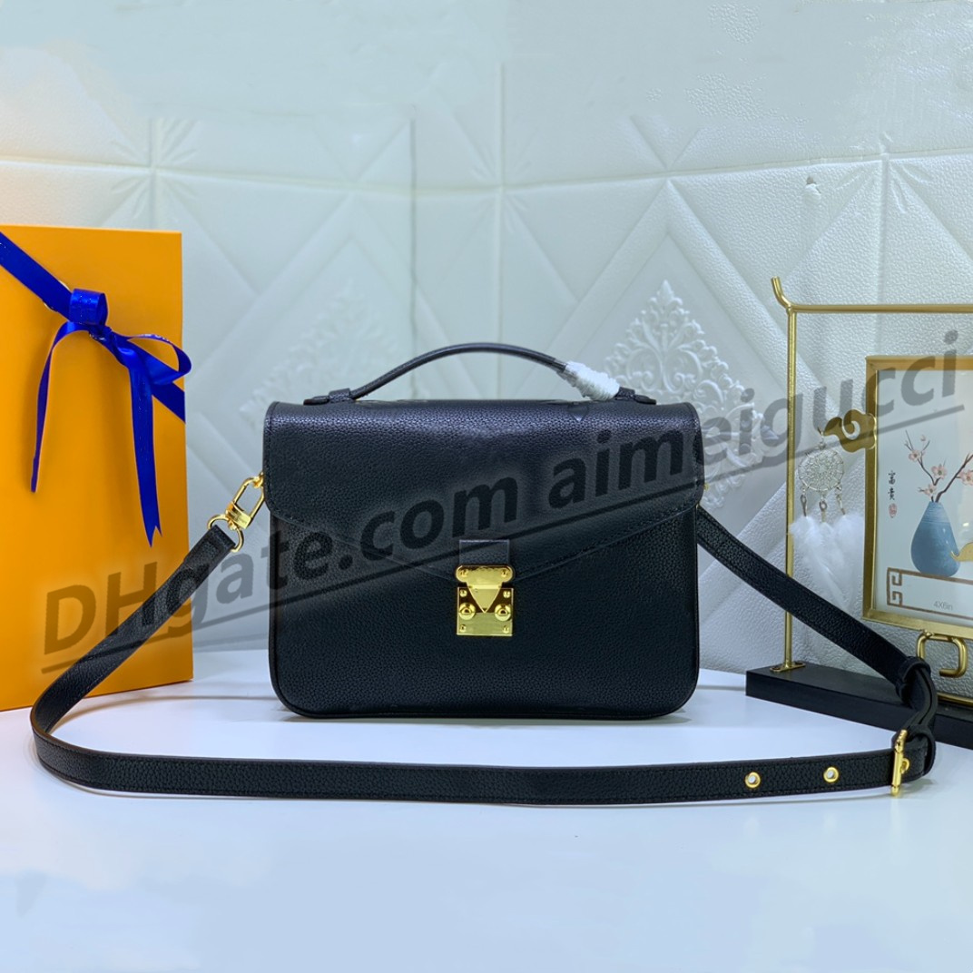 2021 high quality black embossed leather women's handbag shoulder bags messenger bag wallet
2021 high quality black embossed leather women's handbag shoulder bags messenger bag wallet