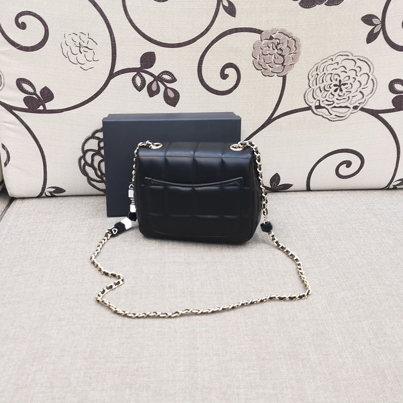 Fashion household storage containers black square fat bag one shoulder cross body shopping bags creative chain bale with box popular items for vip gifts
Fashion household storage containers black square fat bag one shoulder cross body shopping bags creative chain bale with box popular items for vip gifts