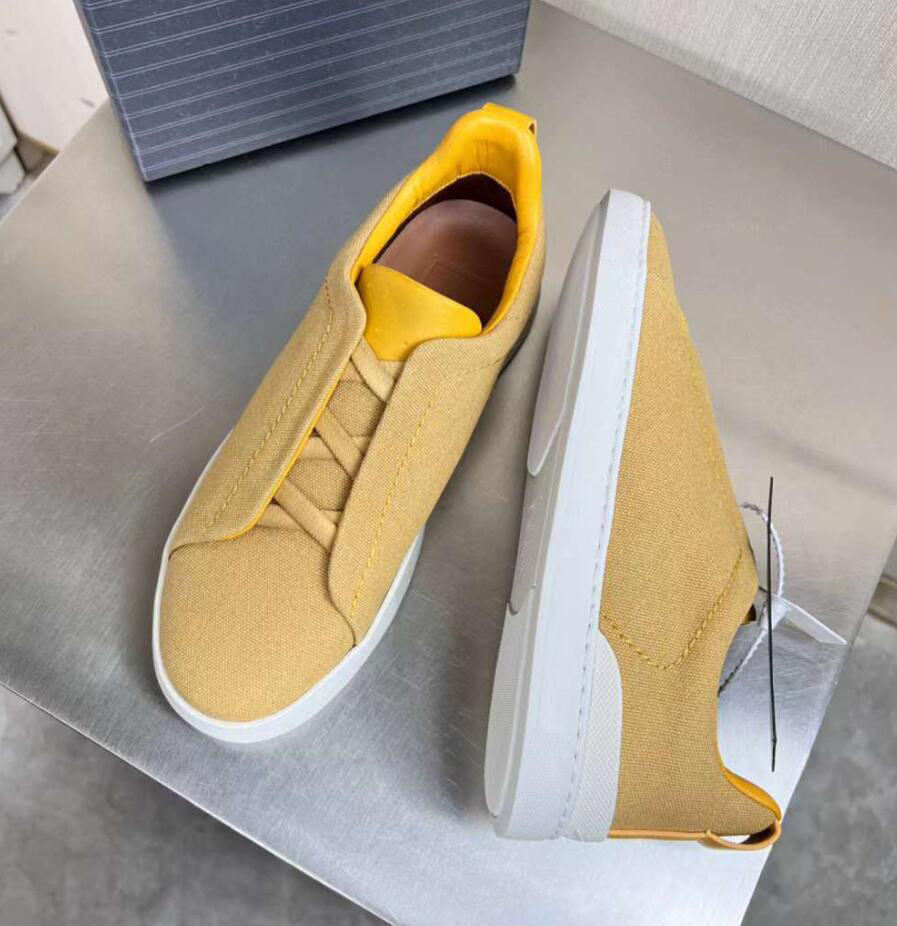 Men Sneakers Low Top Shoes Sports Comfortable Slip-on Leisure Flat light Rubber Sole Walking EU38-46
Men Sneakers Low Top Shoes Sports Comfortable Slip-on Leisure Flat light Rubber Sole Walking EU38-46