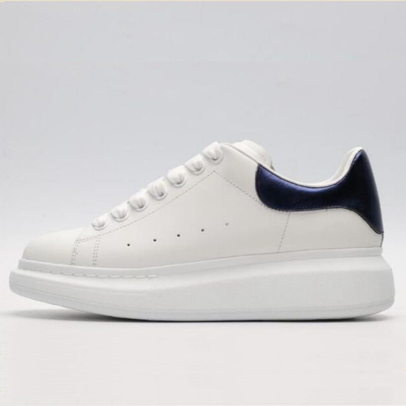 Man Classic Suede Velvet Shoes Woman Lace-up White Shoes Thick Bottom Sneaker Leather Lining Rubber Sole Large Size with Original Box Size35-46
Man Classic Suede Velvet Shoes Woman Lace-up White Shoes Thick Bottom Sneaker Leather Lining Rubber Sole Large Size with Original Box Size35-46