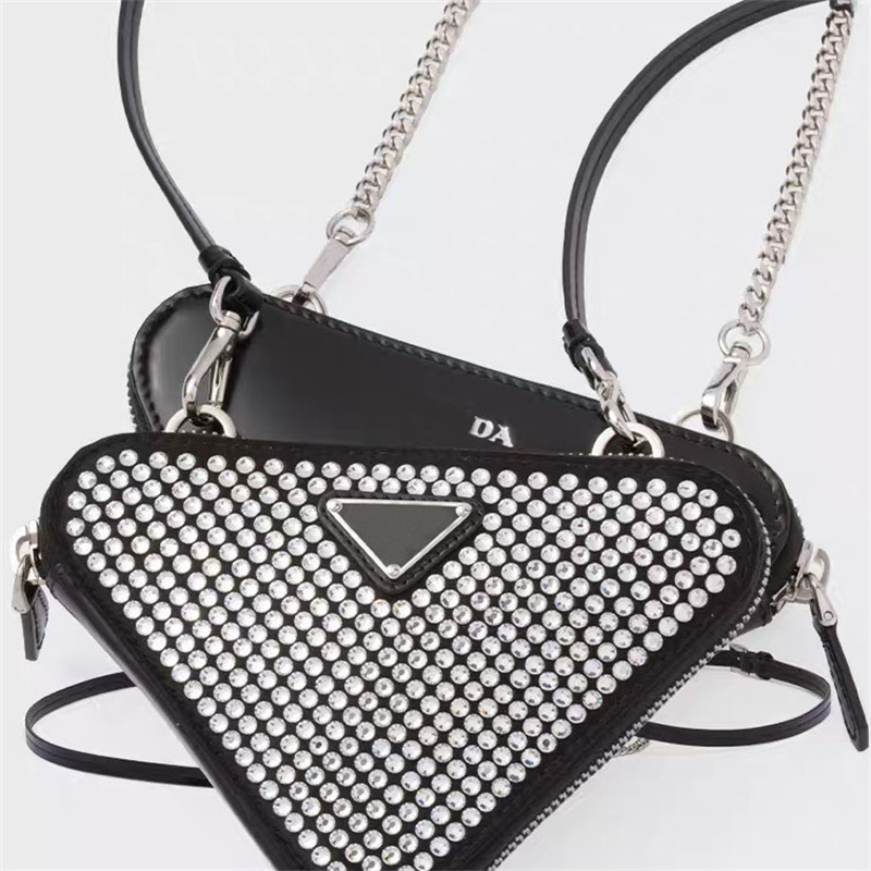 2023 Designer Mini Bag Coin Pouch Crossbody Bags Chain Straps Handbag Women Zipper Rhinestone Diamante Triangle Fashion Shopping Clutch, P3
2023 Designer Mini Bag Coin Pouch Crossbody Bags Chain Straps Handbag Women Zipper Rhinestone Diamante Triangle Fashion Shopping Clutch, P3