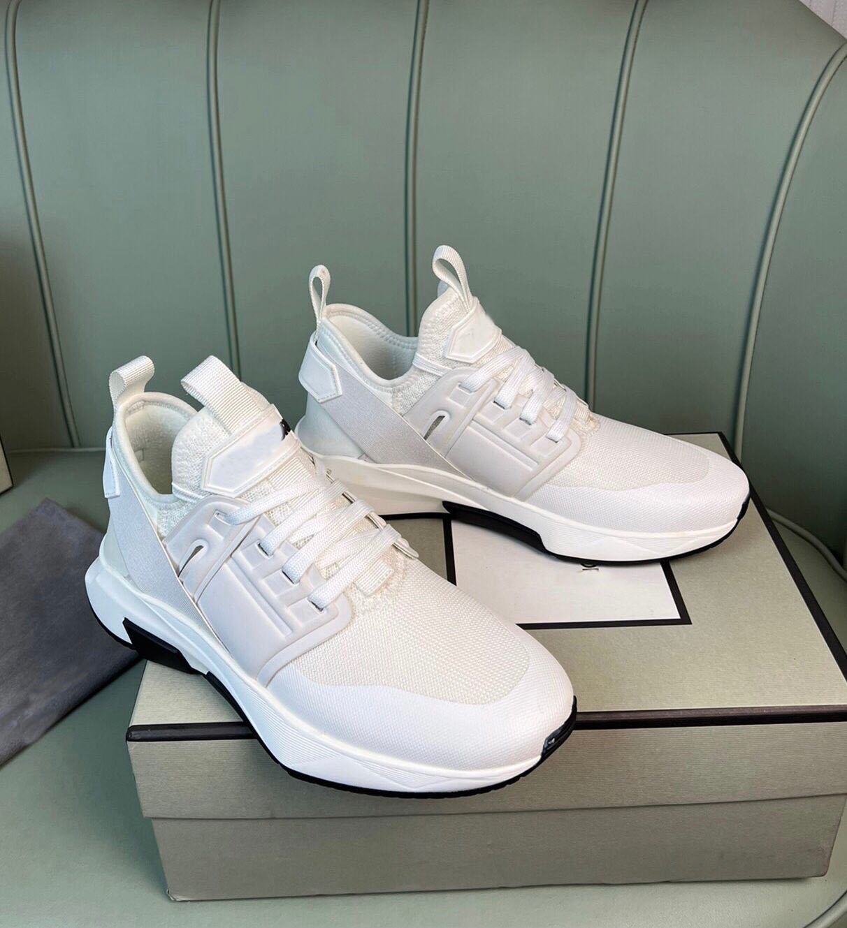 Jago Sneakers: Breathable Nylon Mesh, Chunky Sole for Skateboarding & Sports EU38-46
Jago Sneakers: Breathable Nylon Mesh, Chunky Sole for Skateboarding & Sports EU38-46