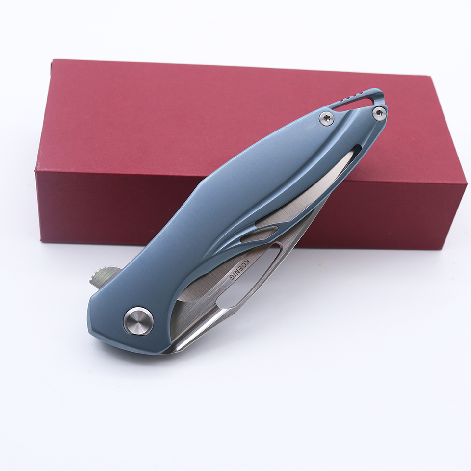 Smke Knives Koenig Arius Flipper Folding Knife D2 Satin Blade Blue Anodized Titanium Handle Tactical Survival Pocket Knife Outdoor Camping EDC
Smke Knives Koenig Arius Flipper Folding Knife D2 Satin Blade Blue Anodized Titanium Handle Tactical Survival Pocket Knife Outdoor Camping EDC