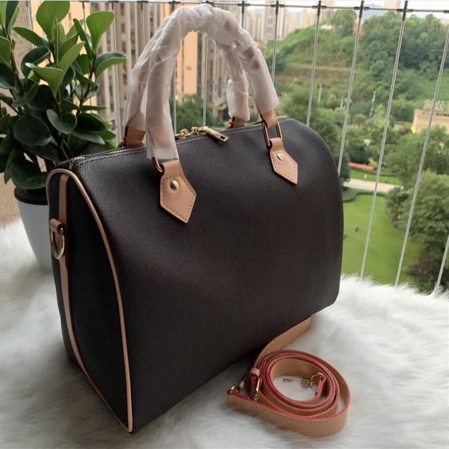 Women Messenger Travel bag Classic Style Fashion bags Shoulder Bags Lady Totes handbags 30 cm With key lock 112xcd wuxi272U, White grid
Women Messenger Travel bag Classic Style Fashion bags Shoulder Bags Lady Totes handbags 30 cm With key lock 112xcd wuxi272U, White grid