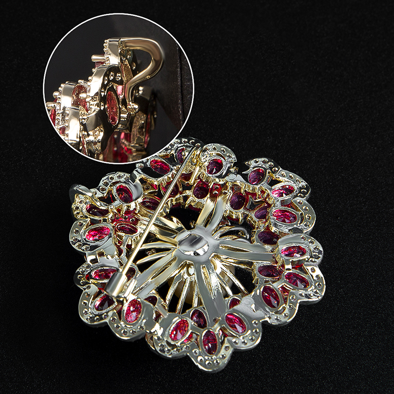 Classic Gold Pearl Brooch Double Layer Green Red Flower Brooches for Women Fashion Zircon Corsage Pin Clothing Jewelry