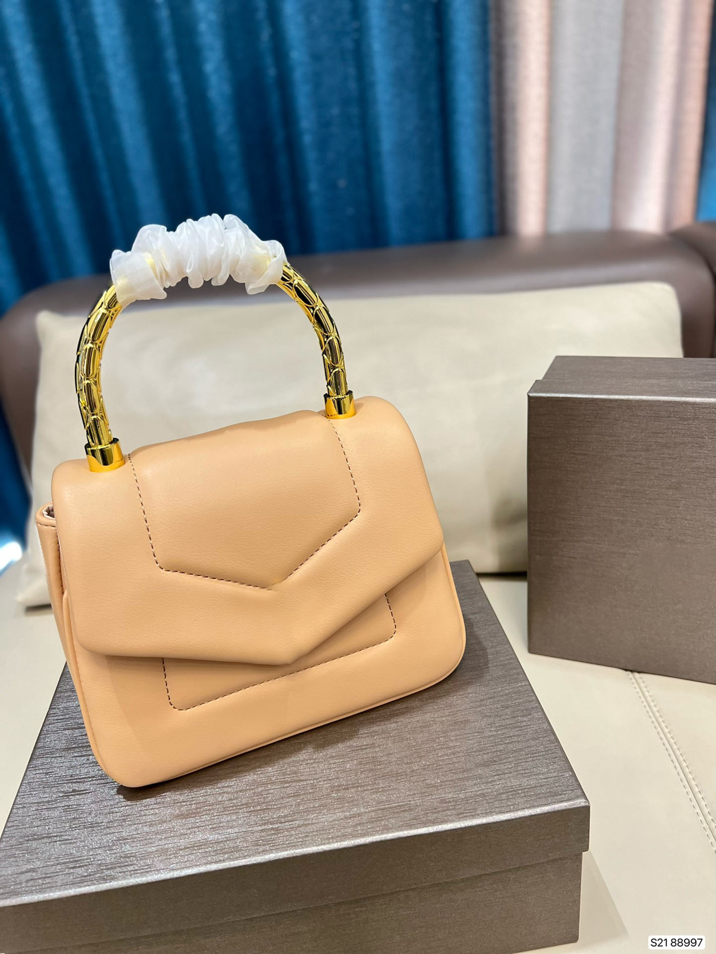 Fashion Designer Bags 7A Luxury Bags Small The Tote Bag Women Real Lambskin Leather Handbags With Gold Chain Black Flap Pocket Purse Lady Cross Body Shoulder Bagss