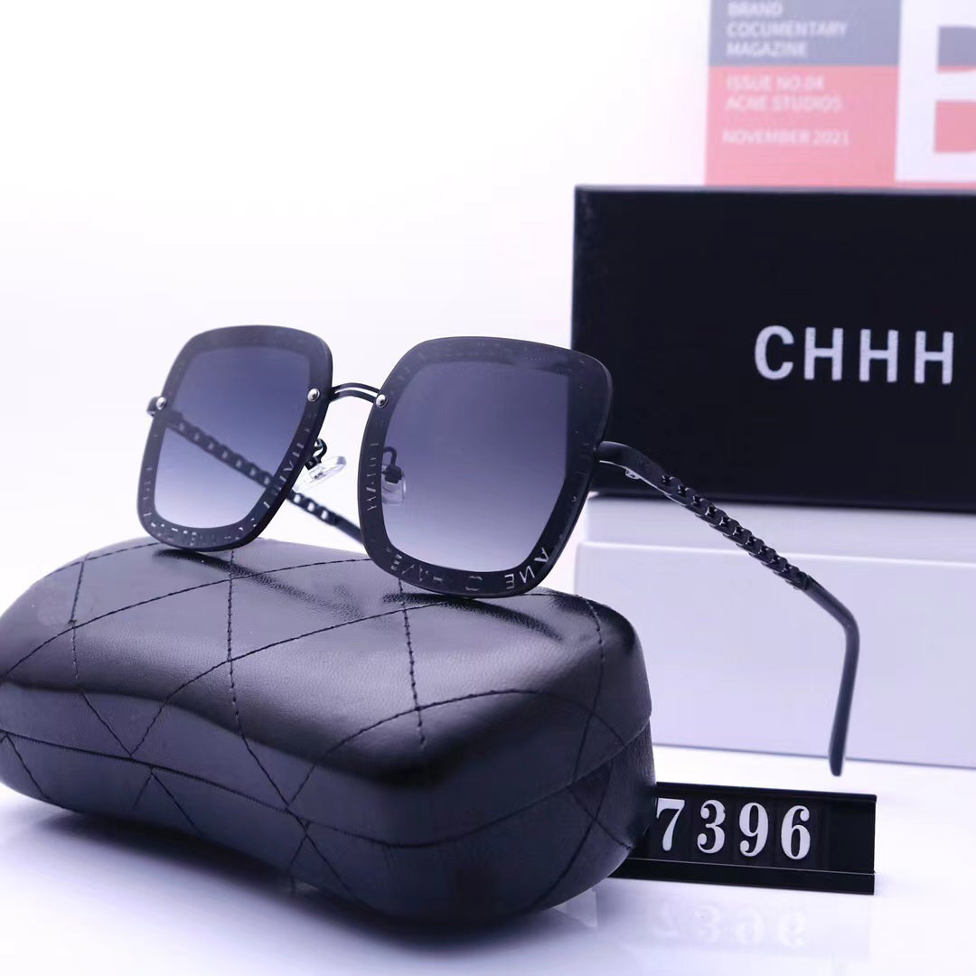 Designer sunglasses fashion Sunscreen Luxury sunglasses for women men letter Beach shading UV protection polarized glasses trendy gift with box very nice
Designer sunglasses fashion Sunscreen Luxury sunglasses for women men letter Beach shading UV protection polarized glasses trendy gift with box very nice