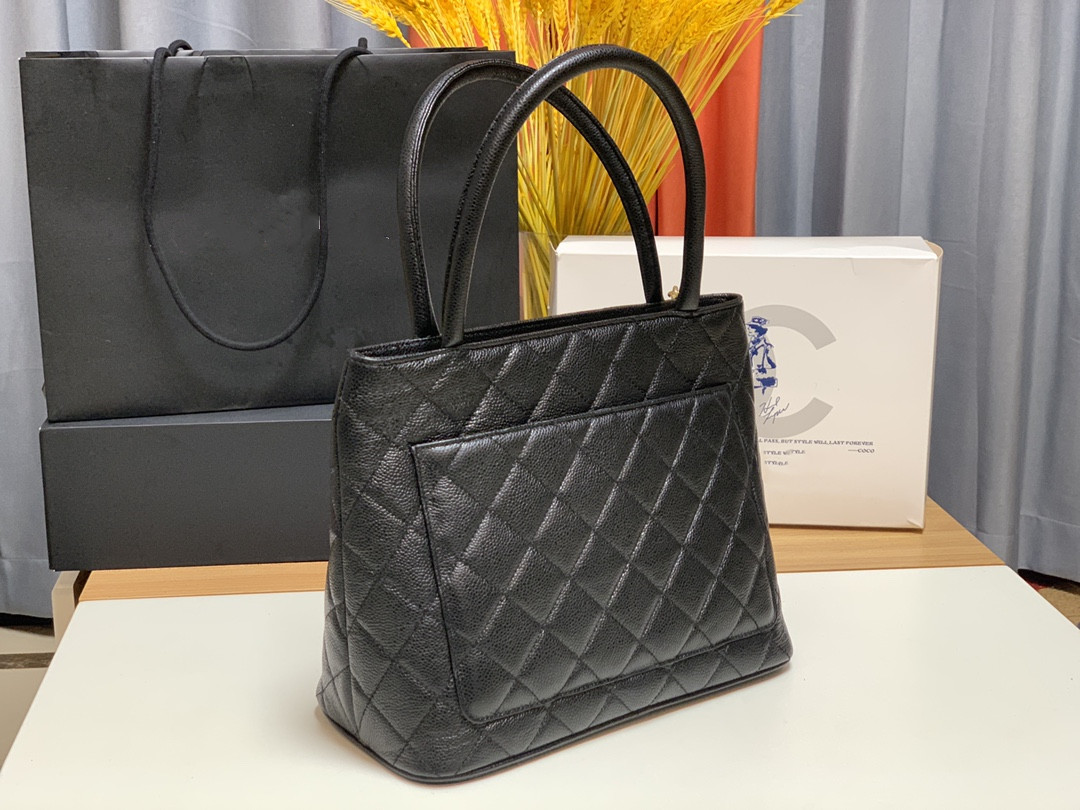 10A Mirror quality cross body bag Vintagep Classic Sheepskin Diamond Lattice Flap Bag Women Chain Bags Luxuries Designers Shoulder hobo purse Handbag 30x14X24cm, Box
10A Mirror quality cross body bag Vintagep Classic Sheepskin Diamond Lattice Flap Bag Women Chain Bags Luxuries Designers Shoulder hobo purse Handbag 30x14X24cm, Box