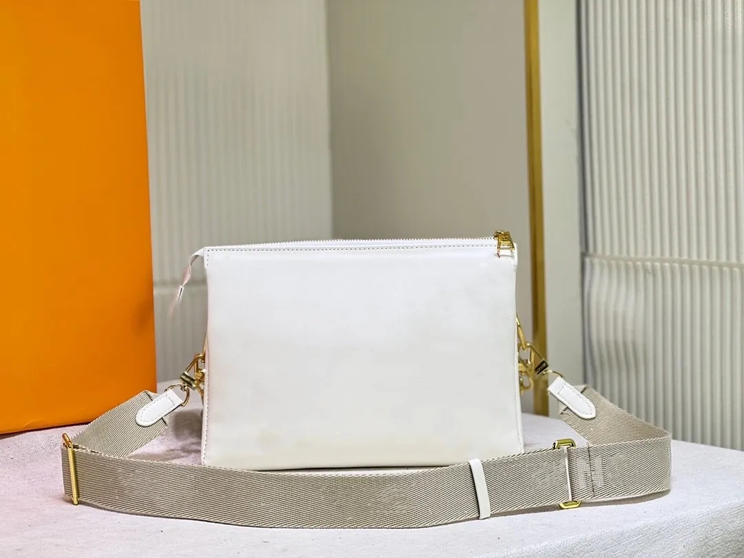 Fashion Coussin Shoulder Bags Women Designer Crossbody Bag Genuine Calf Leather Embossed Chain Carry Purse Clutch Classic Coussins Handbag M21209 M21353 57790, White
Fashion Coussin Shoulder Bags Women Designer Crossbody Bag Genuine Calf Leather Embossed Chain Carry Purse Clutch Classic Coussins Handbag M21209 M21353 57790, White