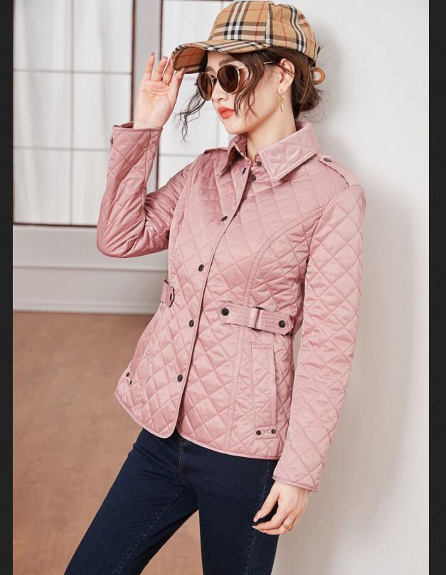 Classic new design women fashion cotton padded short jacket slim fit style coat with pocket B19551F290 size -XXXL, Black
Classic new design women fashion cotton padded short jacket slim fit style coat with pocket B19551F290 size -XXXL, Black