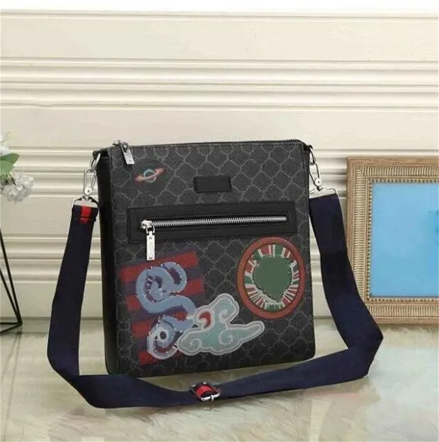Men Shoulder Bags women Cross Body Fashion Handbag Luxury Designer Leather Crossbody Postman Bag Business Travel Wallets Purse
Men Shoulder Bags women Cross Body Fashion Handbag Luxury Designer Leather Crossbody Postman Bag Business Travel Wallets Purse