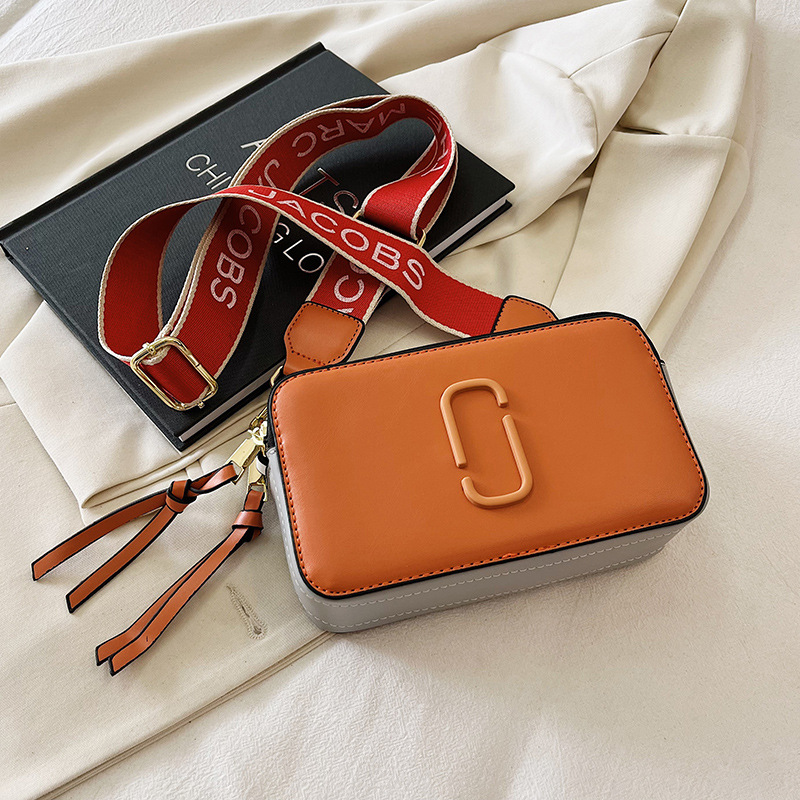 624s Wallets Retail Women Bags New 2023 Contrast Color Small Square Bag Trend Letter Single Shoulder Messenger Bag, Blue
624s Wallets Retail Women Bags New 2023 Contrast Color Small Square Bag Trend Letter Single Shoulder Messenger Bag, Blue