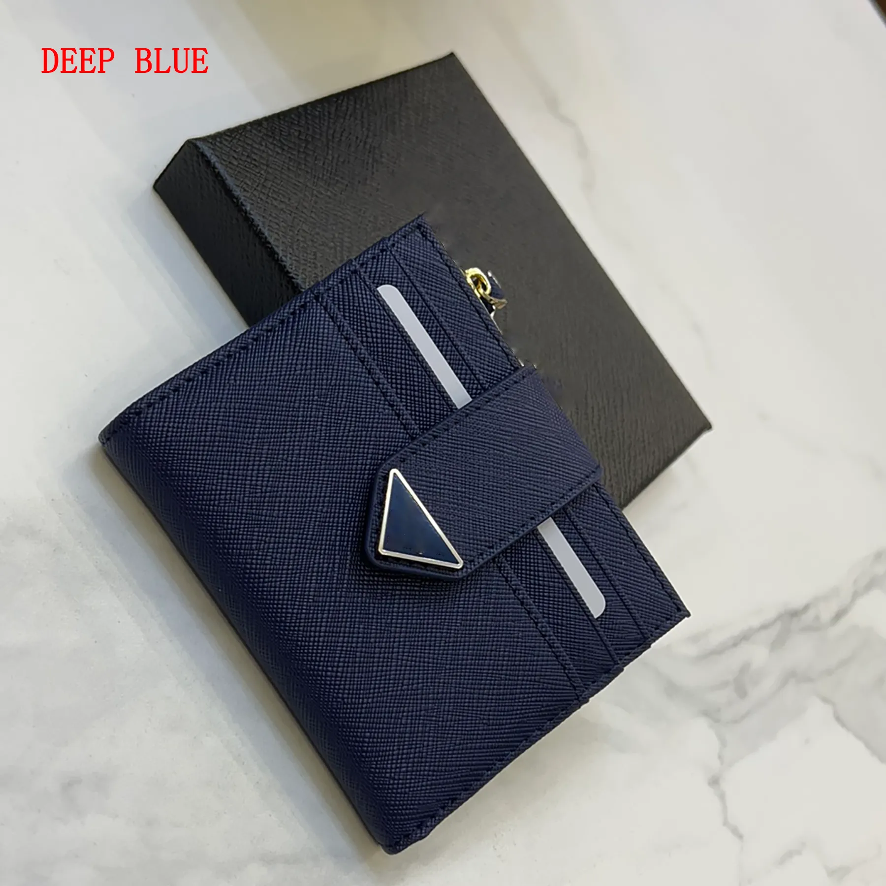Short Wallet Card Holder Purse Woman Mens Wallets Designer Coin Purses Zipper Pouch Genuine Cowhide Leather Mini Clutch Bags Triangle 5a Saffiano Leather
Short Wallet Card Holder Purse Woman Mens Wallets Designer Coin Purses Zipper Pouch Genuine Cowhide Leather Mini Clutch Bags Triangle 5a Saffiano Leather